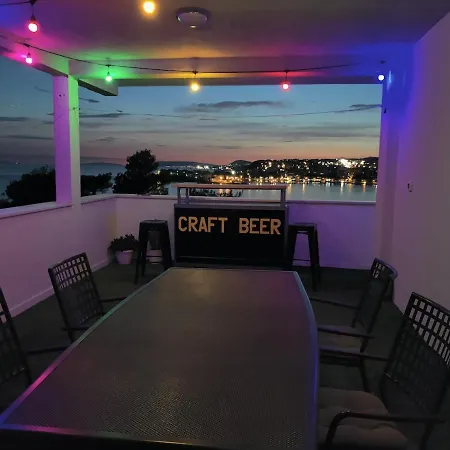 With A Large Terrace And A Beautiful View * بودْسْتغانا